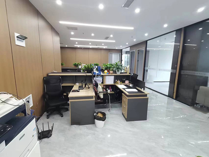 辦公室1.jpg 辦公室1.jpg